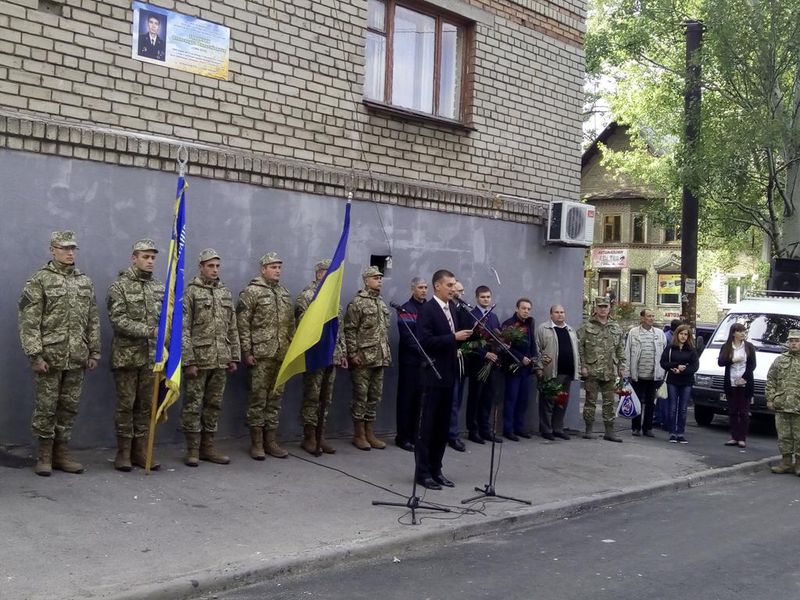 Пам’ять  воїна – артилериста Олександра Говорухи увічнено на рідній вулиці