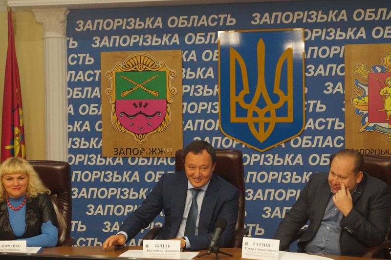 Запорізьких держслужбовців нагороджено за третє місце на Всеукраїнській спартакіаді