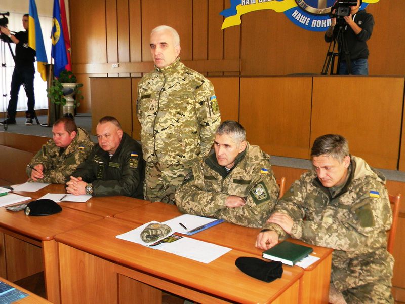 Військова  служба за контрактом – перспективний вибір для безробітних 