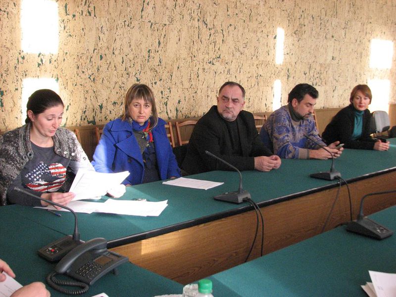 Арбітри вирішують та попереджають виникнення трудових спорів