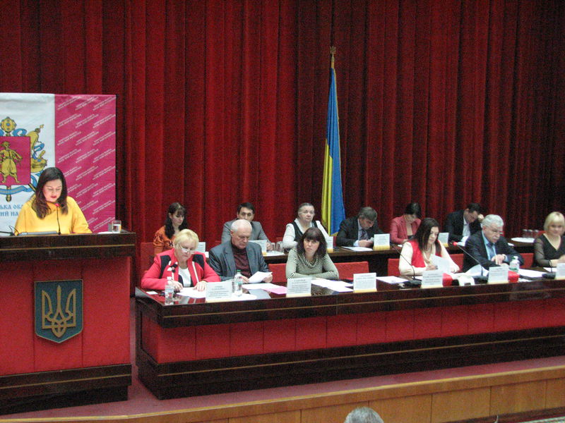 Більшість випускників регіону показали достатній та високий рівень знань  української мови