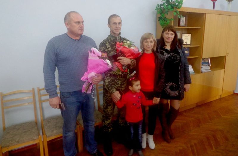 Військові комісари вручили державні нагороди учасникам АТО
