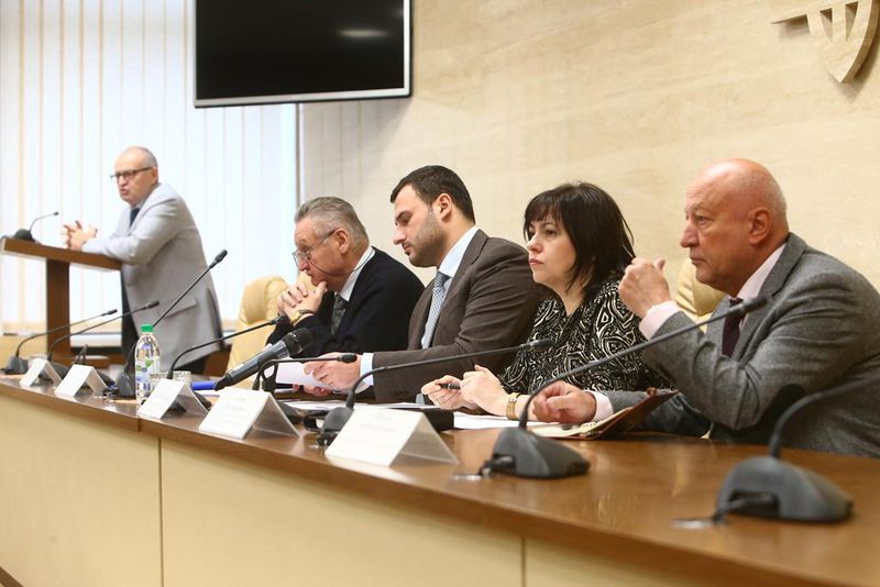 Обласна влада та правоохоронні органи відпрацюють механізм боротьби із стихійною торгівлею