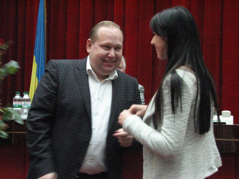 Олімпійці, паралімпійці та їх тренери отримали грошові премії, ордени та відзнаки