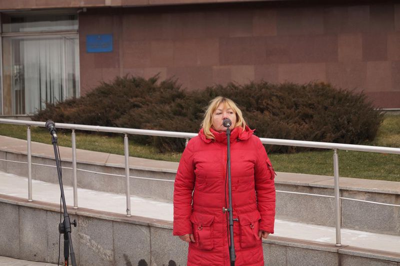 Пасажири потягу єднання вшанували запорізьких героїв