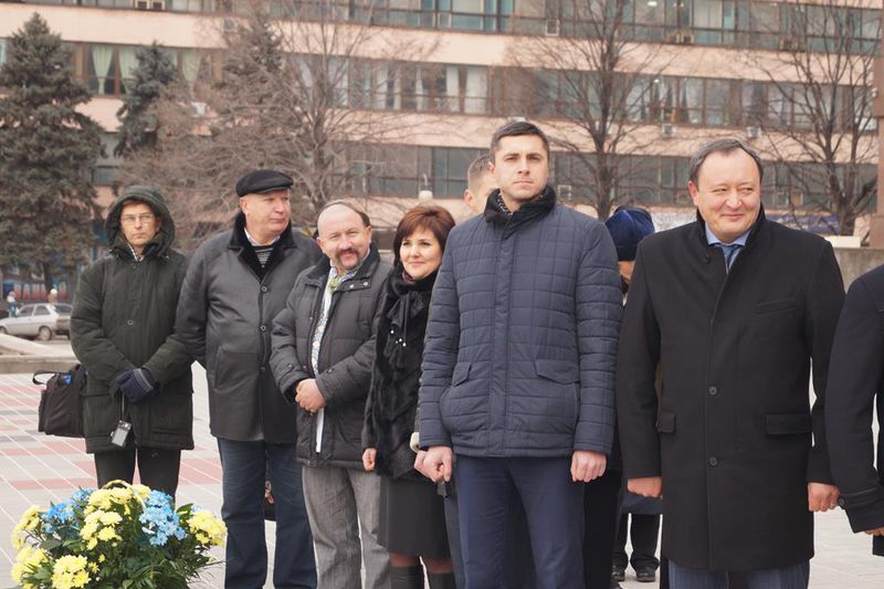 Пасажири потягу єднання вшанували запорізьких героїв