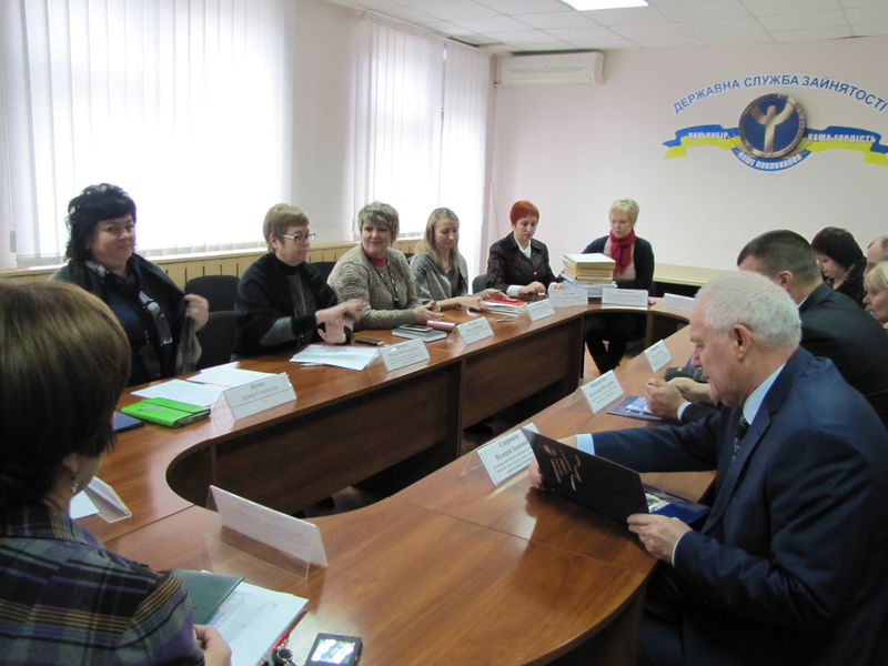 Навчати безробітних у 2017 році готові 55 учбових закладів