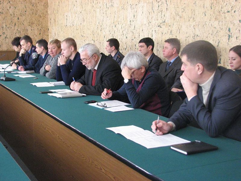 На новорічно-різдвяних святкуваннях першочергова увага – питанням безпеки