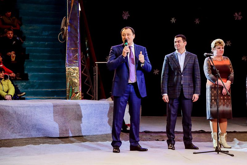 Більш ніж півтори тисячі малят відвідали Новорічну виставу в Запорізькому цирку