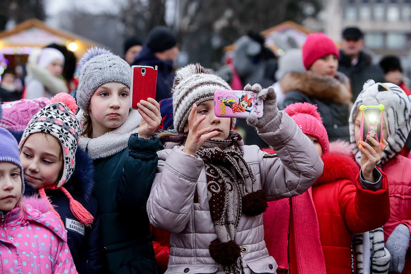 В обласному центрі відкрито головну новорічну ялинку