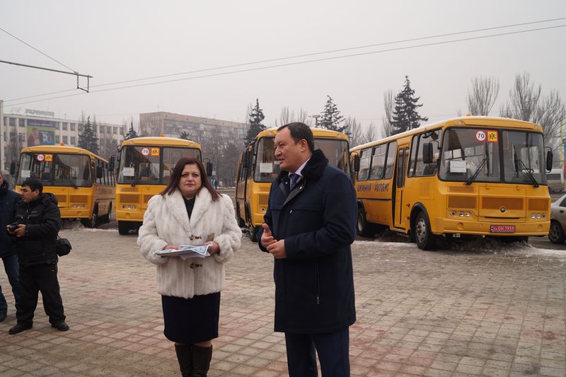 Райони області отримали ще чотири шкільних автобуса