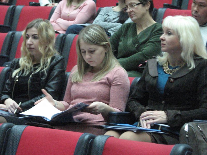 Запорізькі посадовці вивчають засади протидії корупції