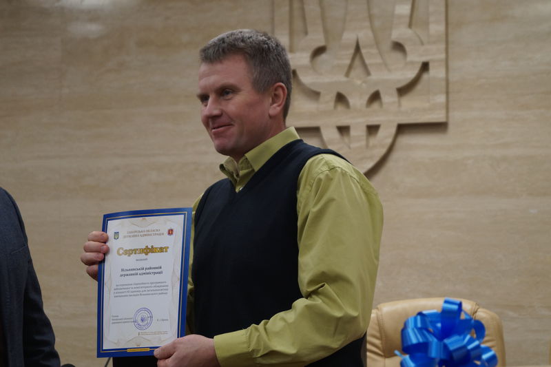 Запорізькі школи отримали майже тисячу сучасних комп’ютерів