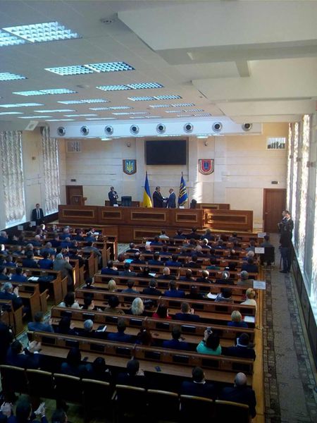 Петро Порошенко: «В поточному році кожен українець має побачити, що в його місті та селі робиться все для покращення життя»