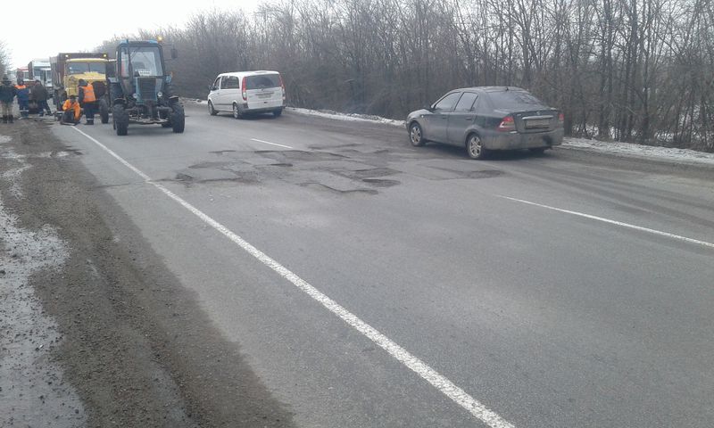 Зимова погода – не завада ремонтним роботам на дорогах 