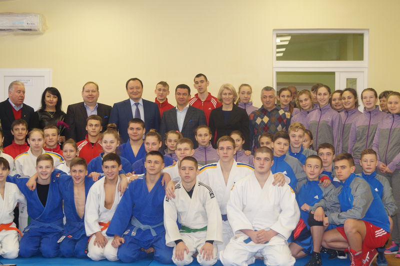 Для майбутніх  чемпіонів регіону - нові спортивні зали