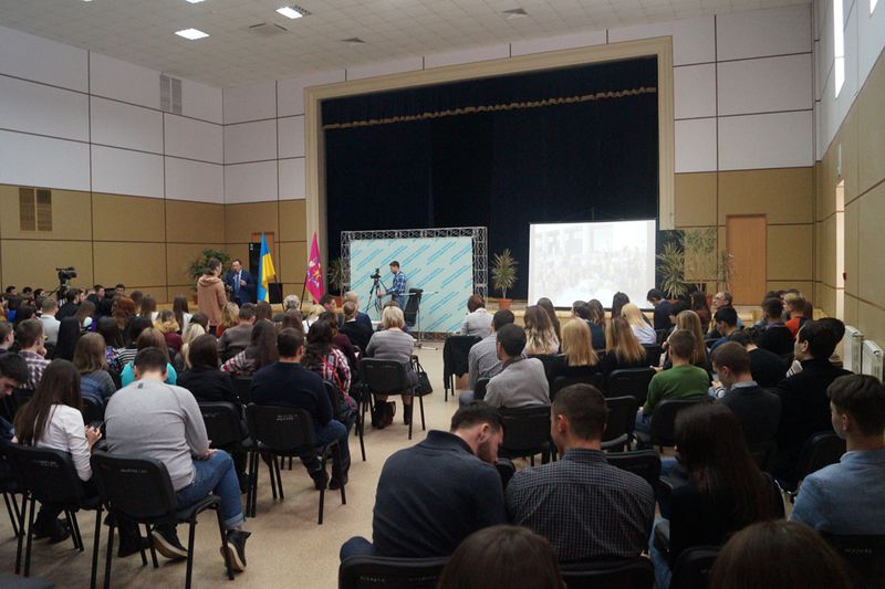 Костянтин Бриль провів зустріч зі студентами регіону