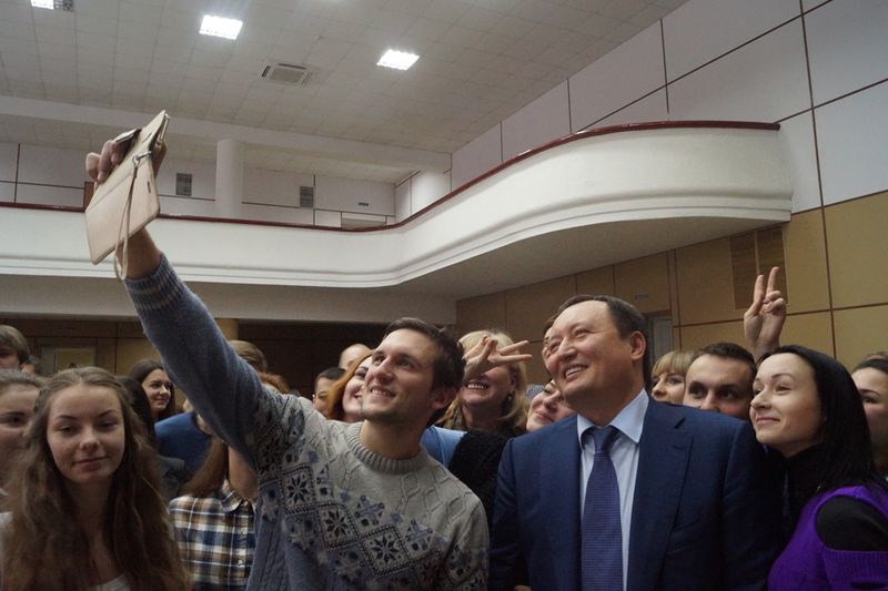 Костянтин Бриль провів зустріч зі студентами регіону