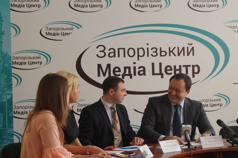 Костянтин Бриль: «Ми маємо допомогти тим, хто об’єднався в громади, не тільки матеріально, а й методично»