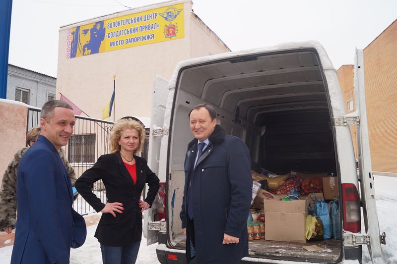 Запоріжці передали гуманітарну допомогу для військовослужбовців АТО 