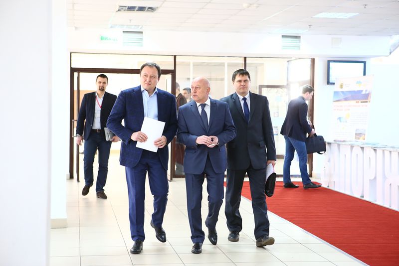 Розв’язання проблеми працевлаштування вимушених переселенців зацікавлені сторони шукають у діалозі