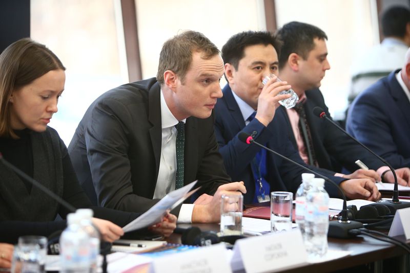 Розв’язання проблеми працевлаштування вимушених переселенців зацікавлені сторони шукають у діалозі