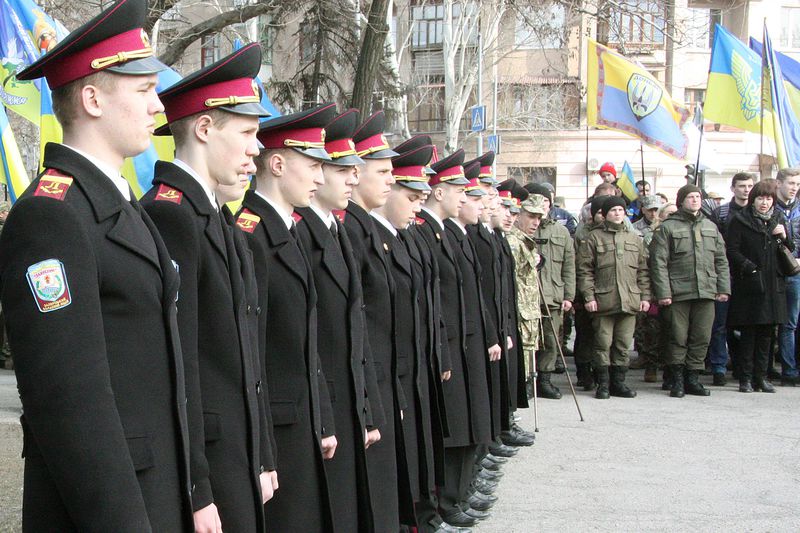 Пам’ять воїнів-добровольців вшанували на Алеї захисників України