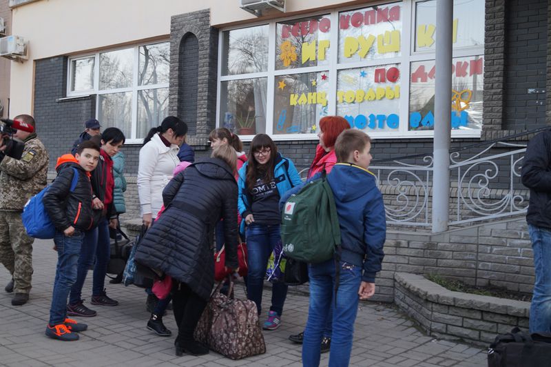 До Запоріжжя організовано перше безпечне доправлення дітей із зони АТО