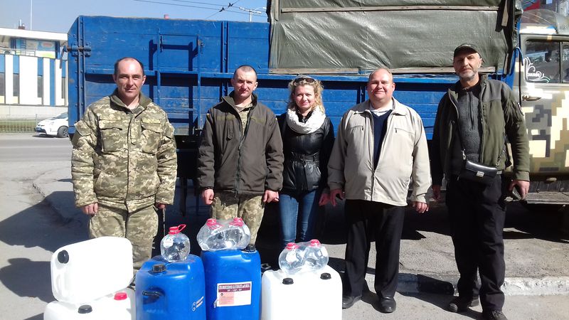 Обласна влада та волонтери допомагають артилеристам облаштувати побут