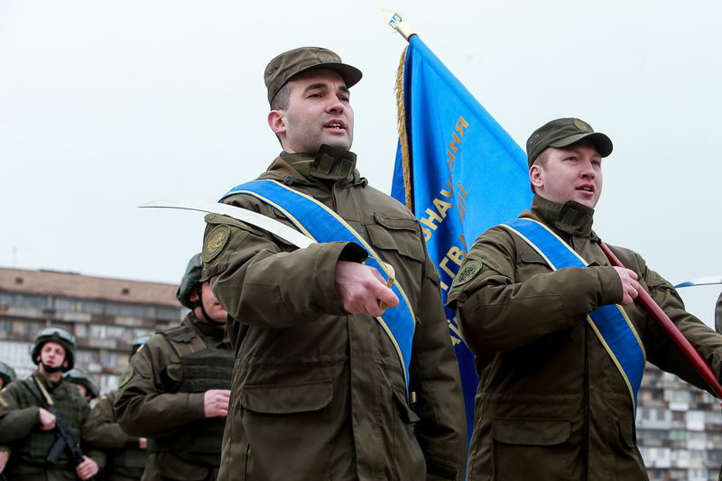 Гвардійці урочистим маршем відзначили своє професійне свято
