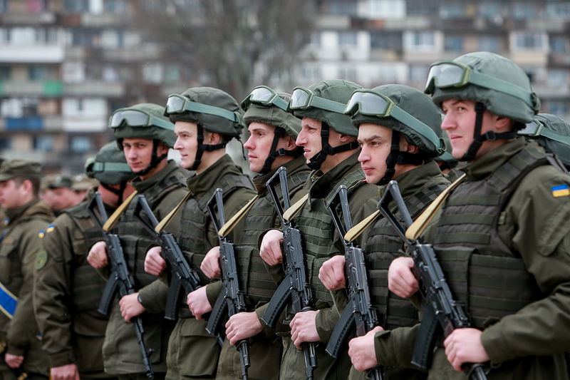 Гвардійці урочистим маршем відзначили своє професійне свято