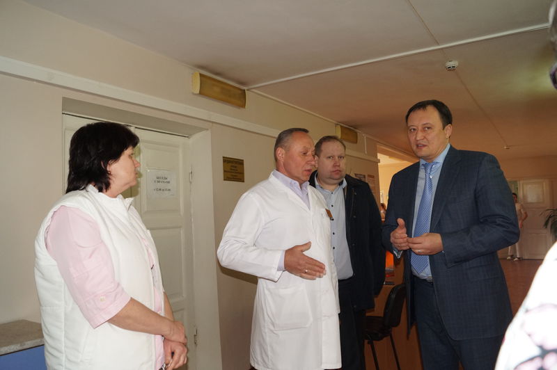 Перші четверо малюків із «сірої» зони Донбасу повернулися додому після призначення лікування в  Запоріжжі