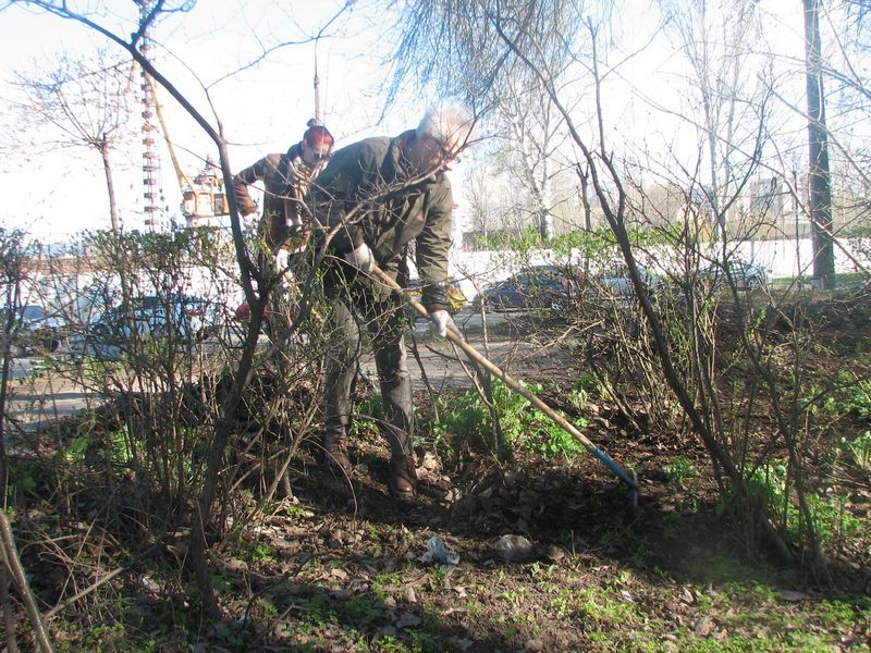 Запоріжці вийшли на перший у цьому році суботник