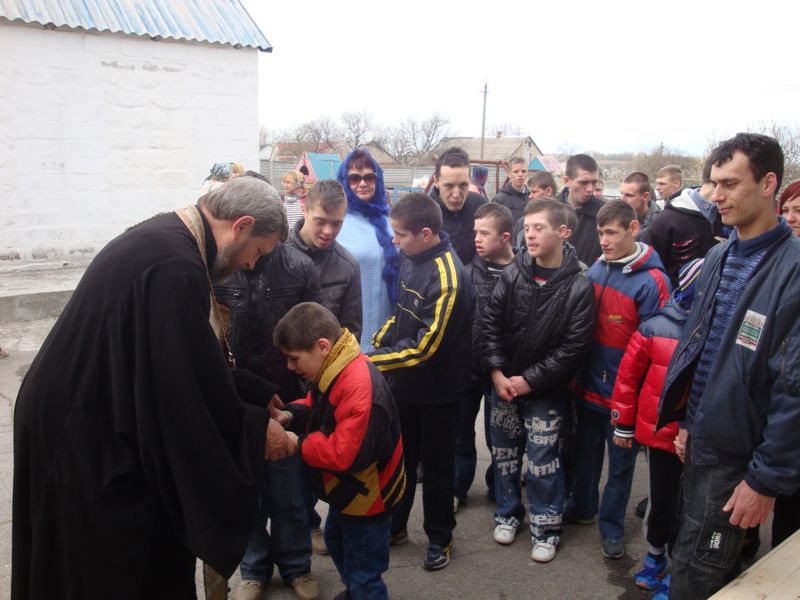 Великдень завітав як до похилих, так і до маленьких християн