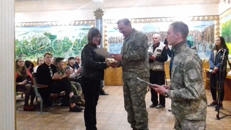 Солдатські матері отримали підтримку та подарунки від обласної влади