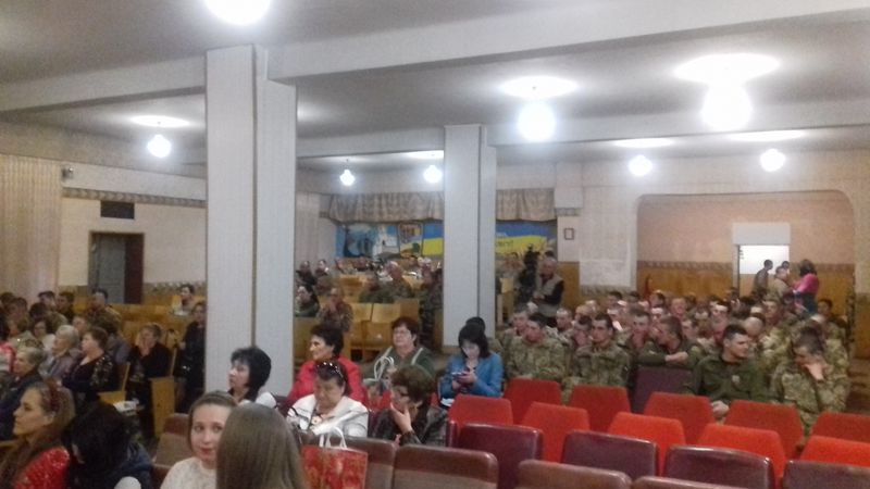 Солдатські матері отримали підтримку та подарунки від обласної влади