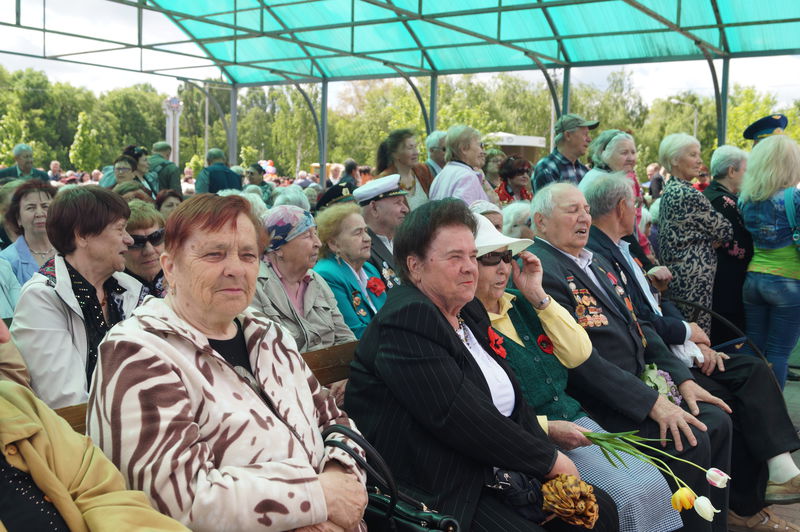 День перемоги над нацизмом запоріжці святкують з розмахом