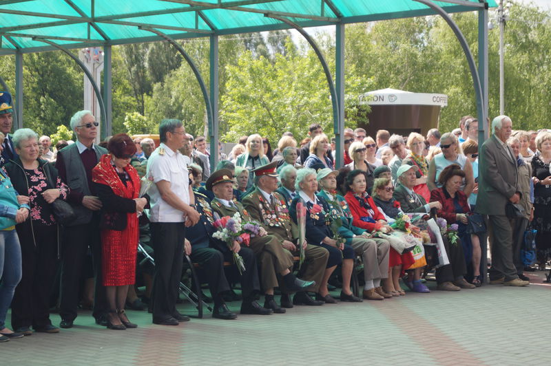 День перемоги над нацизмом запоріжці святкують з розмахом