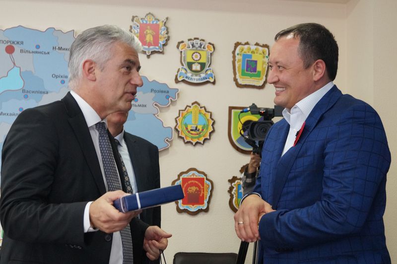 Німецький посол у Запоріжжі: «Санкції припинять, коли Росія виконає Мінські угоди»