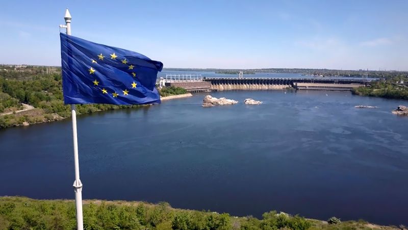 Прапор Євросоюзу замайорів на найвищому флагштоці України