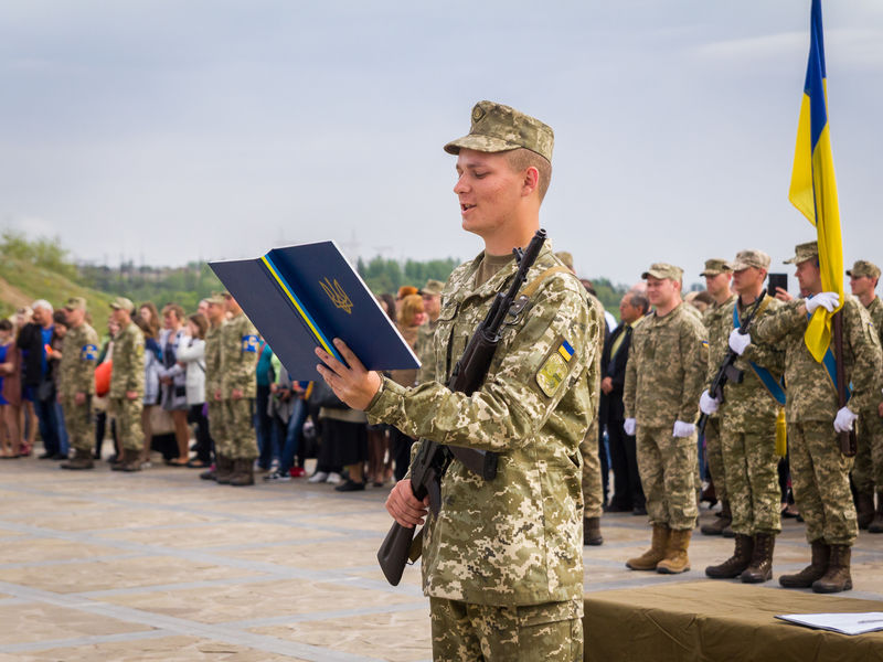 Військовослужбовці присягнули на вірність Україні
