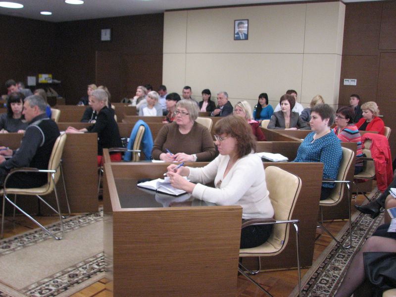 Державні службовці вчаться запобігати корупції