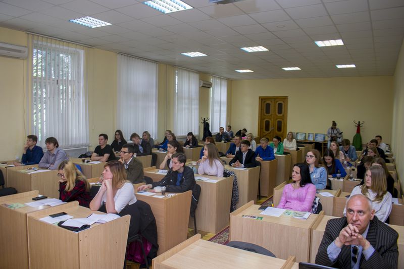 Студенти звернуться до облради з проханням переглянути кваліфікаційні вимоги до кандидатів на посаду директора центру молоді