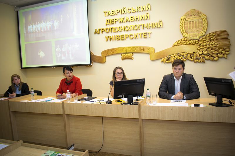 Студенти звернуться до облради з проханням переглянути кваліфікаційні вимоги до кандидатів на посаду директора центру молоді