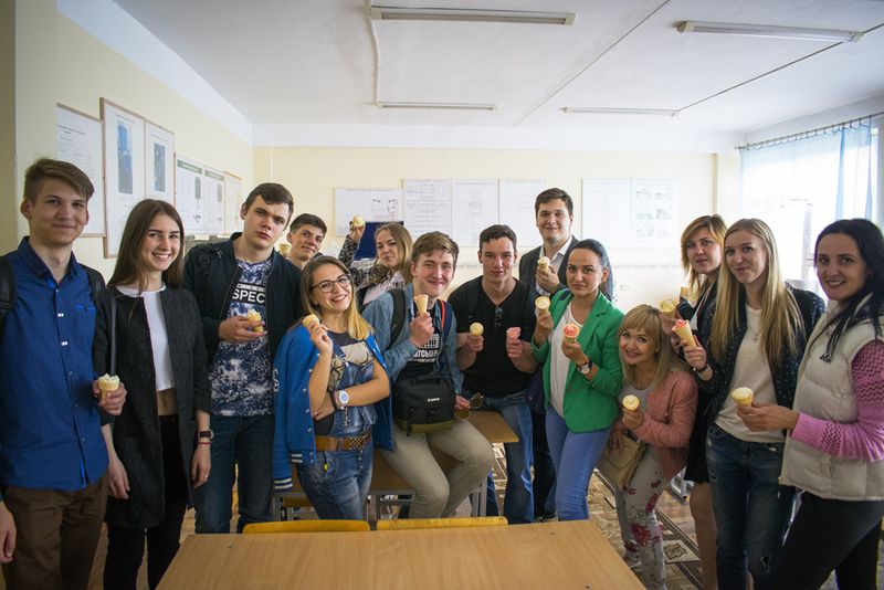 Студенти звернуться до облради з проханням переглянути кваліфікаційні вимоги до кандидатів на посаду директора центру молоді