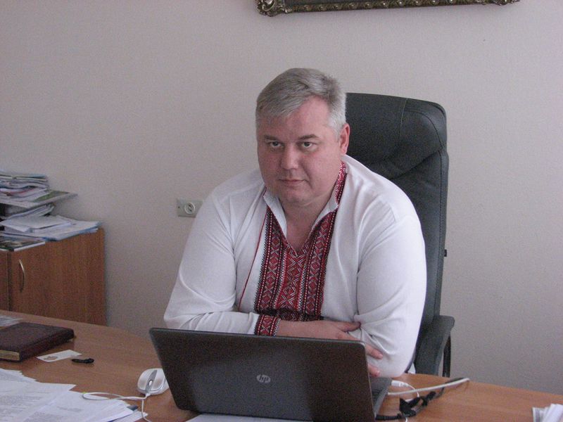 Працівники облдержадміністрації прийшли на роботу у вишиванках