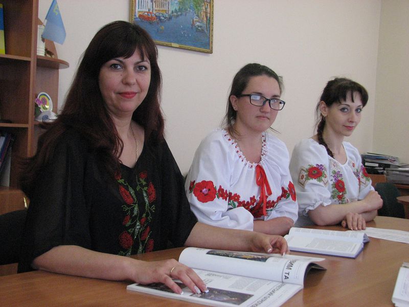 Працівники облдержадміністрації прийшли на роботу у вишиванках