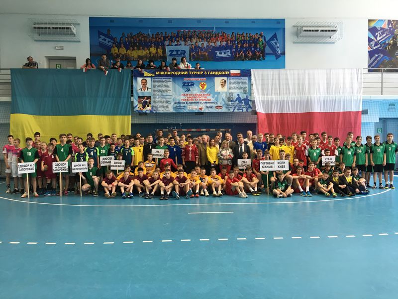 «Запоріжтрансформатор» підтримує честь запорізького гандболу