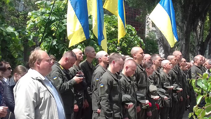 Запоріжці вшанували жертв комуністичного тоталітарного режиму