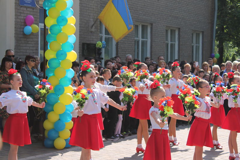 У запорізьких школах пролунав останній дзвоник